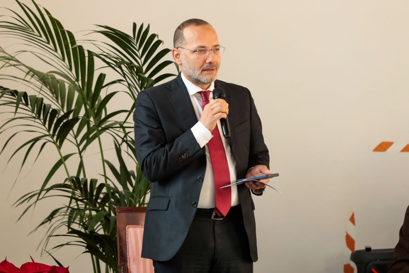 Imam di Firenze sulle sanzioni ai coloni: «Un passo avanti, ma i ministri UE non conoscono la realtà»